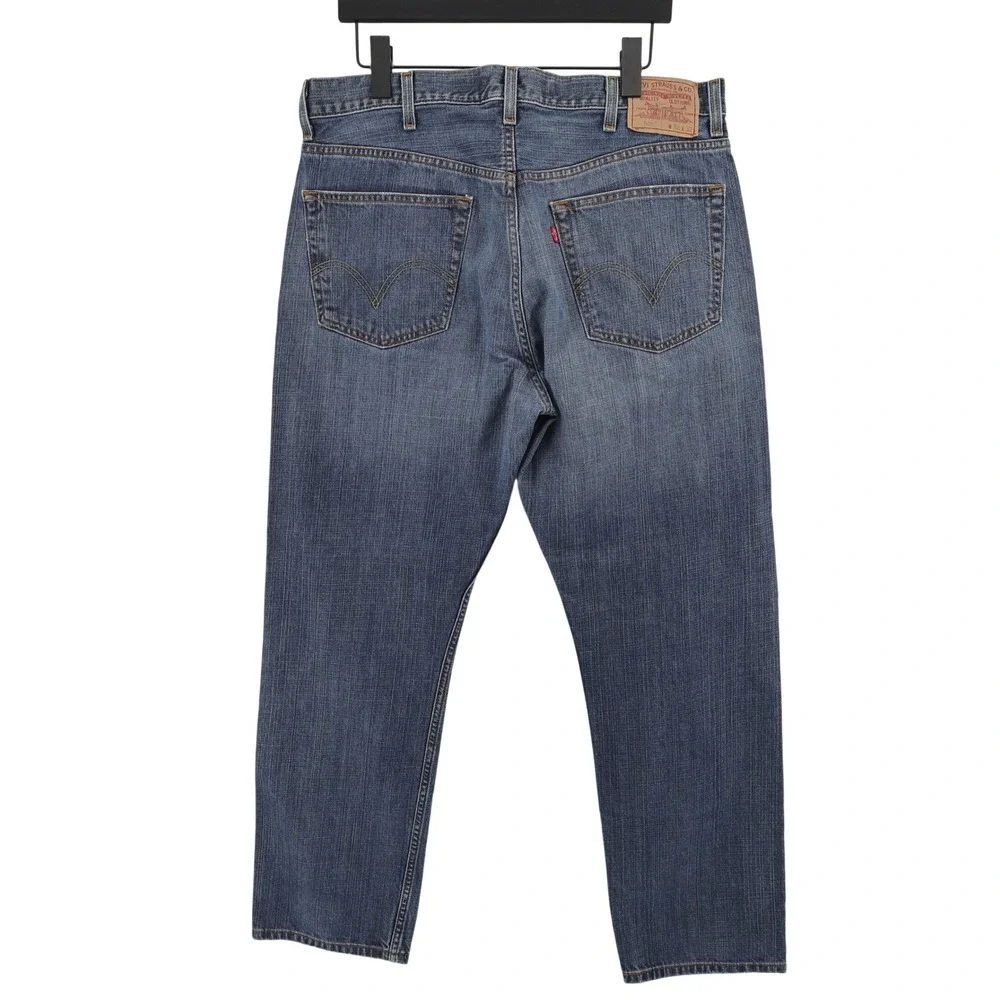 Levi Strauss 505 Regular Fit Mens Jeans 38x32 (measures‎ 31